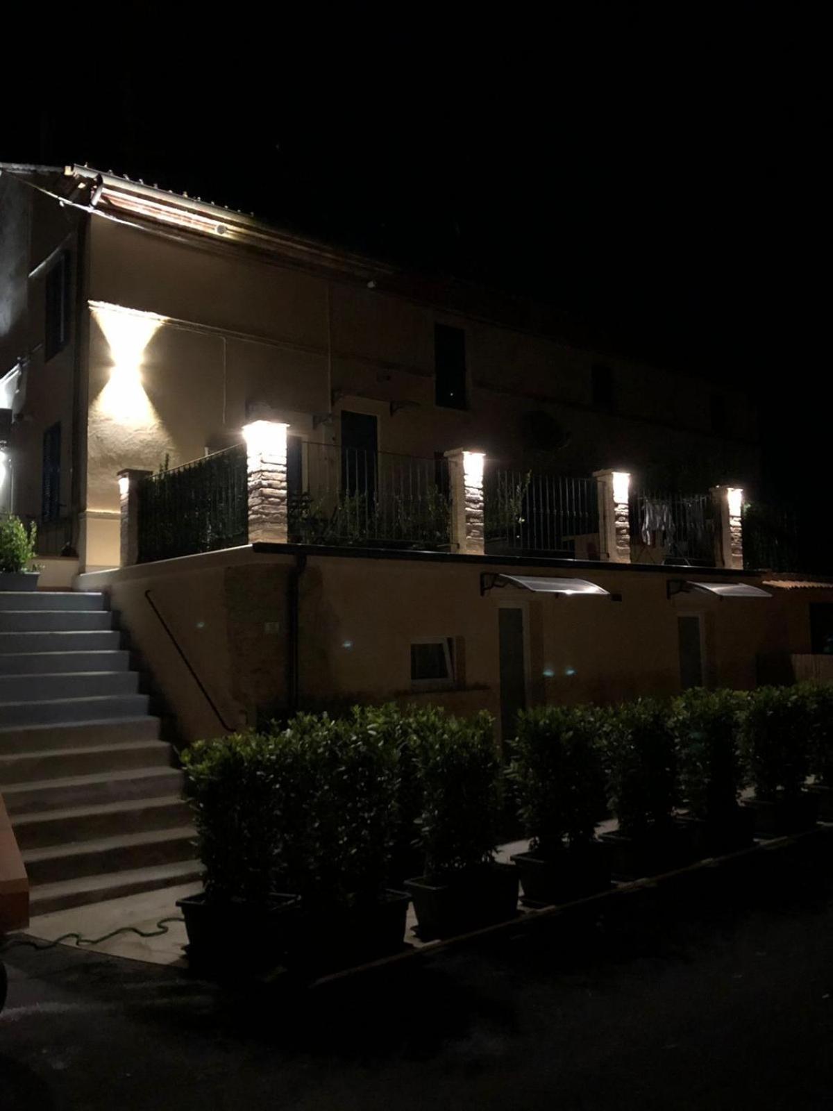 Queen Appartamenti E Camere Campofilone Exterior foto