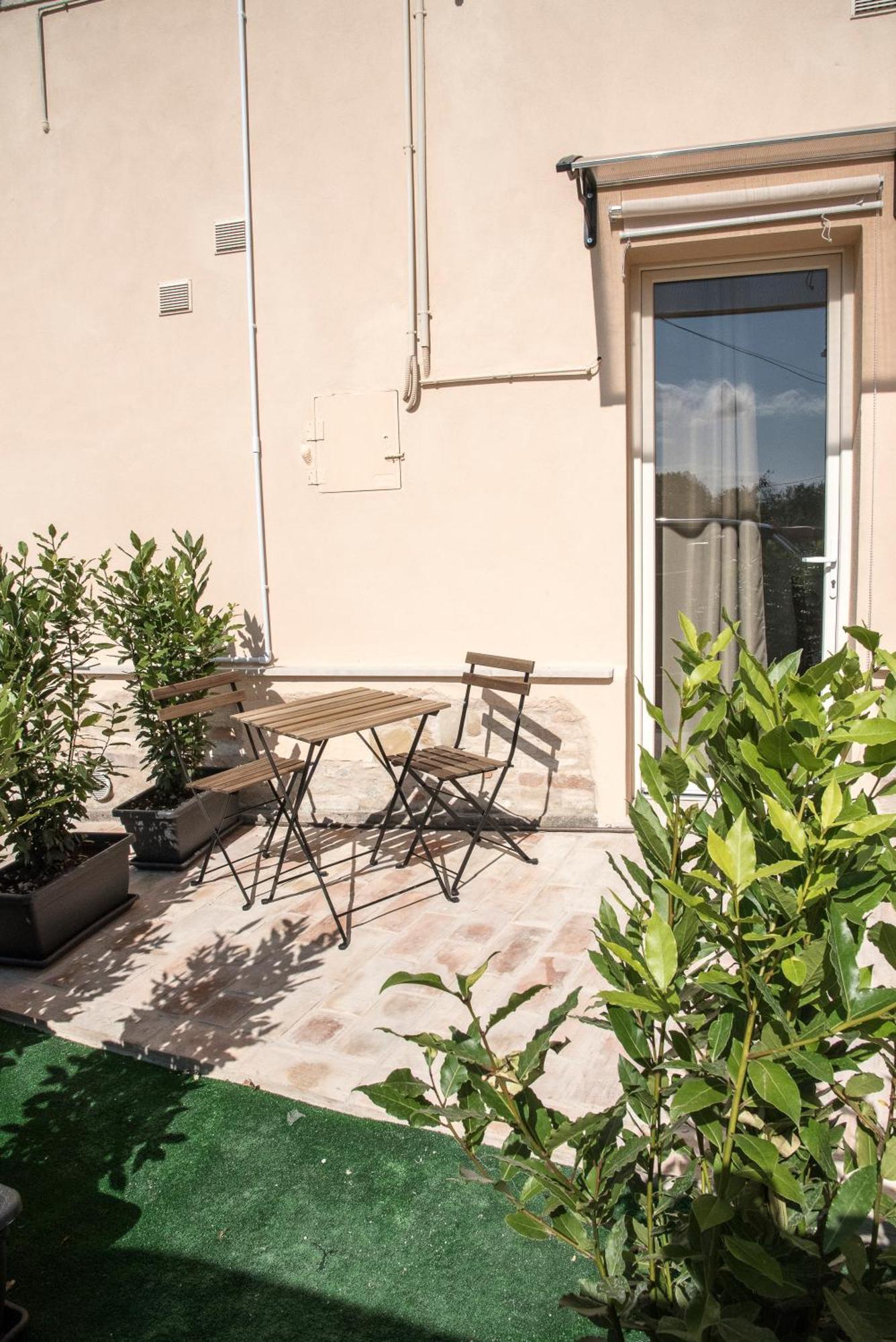 Queen Appartamenti E Camere Campofilone Exterior foto